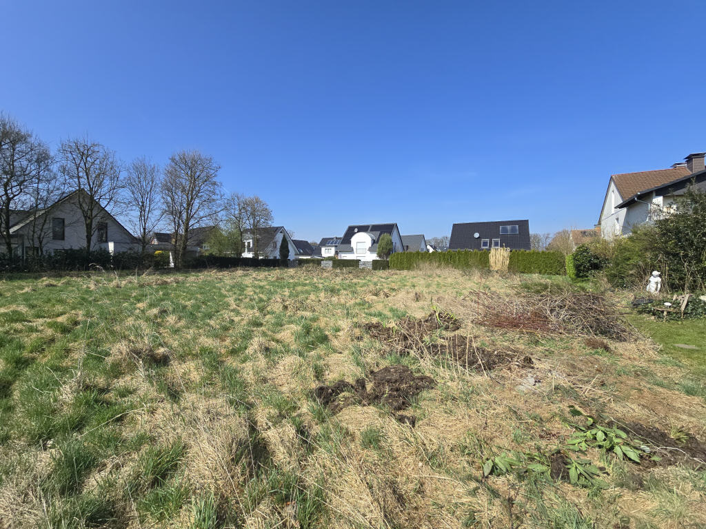 Земельный участок 529м² в Гютерсло, Германия № 300423