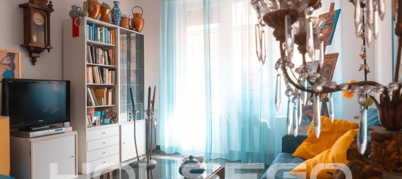 2 bedrooms Apartment in Genoa, Italy No. 358061 9