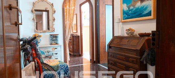 2 bedrooms Apartment in Genoa, Italy No. 358061 4