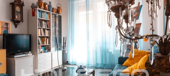 2 bedrooms Apartment in Genoa, Italy No. 358061 10