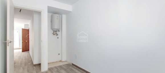 2 bedrooms Apartment in Es Castell, Spain No. 6229 2