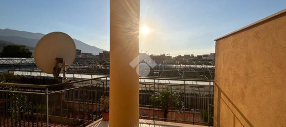 Квартира с 3 спальнями в Сант Антонио Абате, Италия № 112588 24