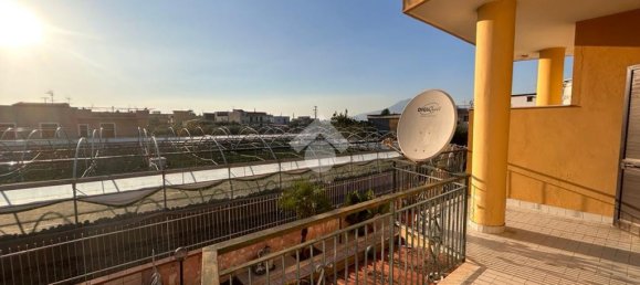 Квартира с 3 спальнями в Сант Антонио Абате, Италия № 112588 3