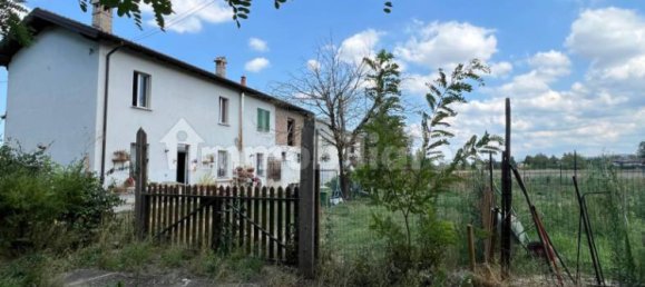 3 Schlafzimmer Haus in Voghera, Italy, Nr. 288974 2