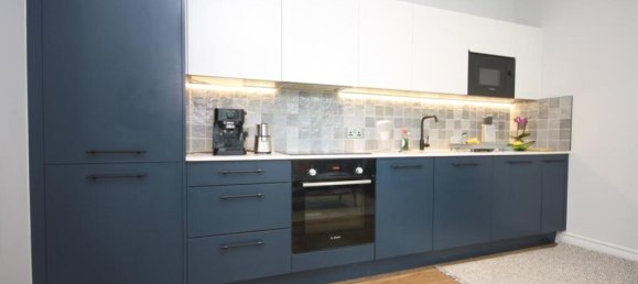 1 bedroom Apartment in Esher, United Kingdom No. 13827 2