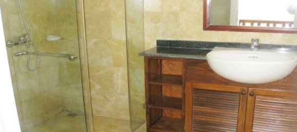 5 bedrooms Villa in Tay Ho, Vietnam No. 6281 13