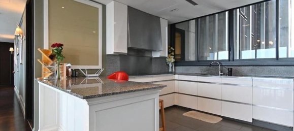4 bedrooms Condo in Bangkok, Thailand No. 6376 10