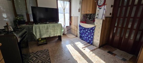 2 bedrooms House in Montanaro, Italy No. 133126 20