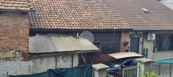 2 bedrooms House in Montanaro, Italy No. 133126 2