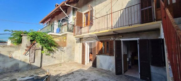 2 bedrooms House in Montanaro, Italy No. 133126 38