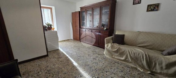 2 bedrooms House in Montanaro, Italy No. 133126 5
