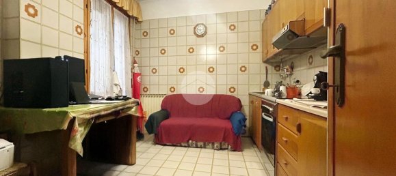 3 rooms Apartment in Rimini, Italy No. 136084 10