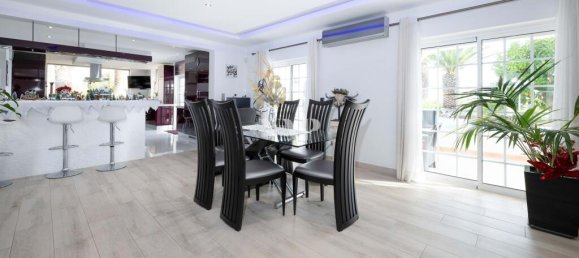 5 bedrooms Villa in Loule, Portugal No. 123590 10