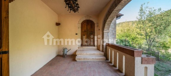 3 bedrooms House in Spoleto, Italy No. 356592 7