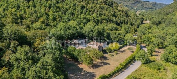 3 bedrooms House in Spoleto, Italy No. 356592 23