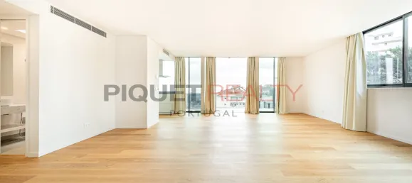 3 bedrooms Penthouse in Cascais, Portugal No. 121037 8