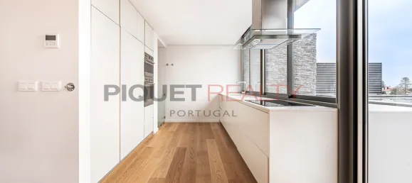 3 bedrooms Penthouse in Cascais, Portugal No. 121037 11