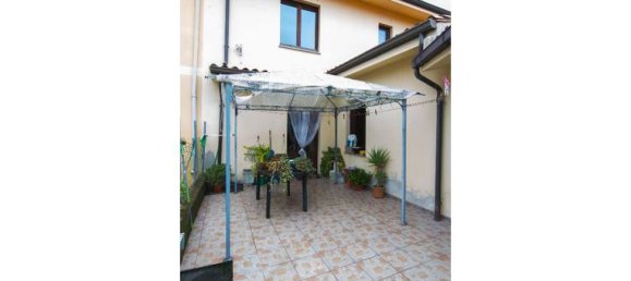 Villa de 4 dormitorios en Villa Sant'Antonio, Italy No. 252342 2