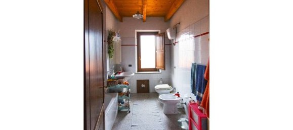 Villa de 4 dormitorios en Villa Sant'Antonio, Italy No. 252342 4