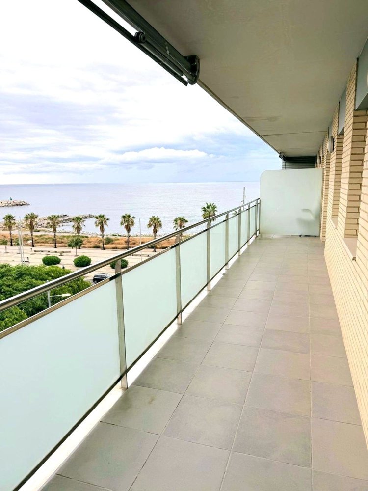 Apartamento T3 em Badalona, Spain N.º 200501