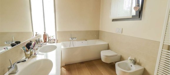 20 rooms Villa in Borso del Grappa, Italy No. 120243 7