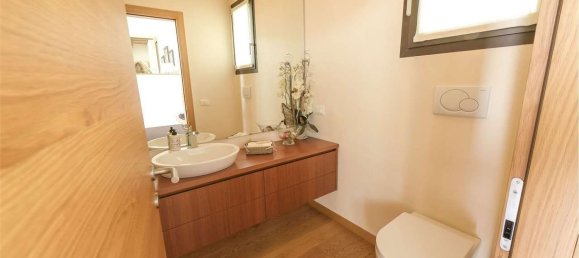 20 rooms Villa in Borso del Grappa, Italy No. 120243 2