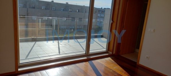 2 chambres Duplex à Matosinhos, Portugal No. 106276 12