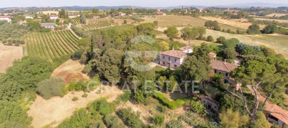 14 rooms House in Foiano della Chiana, Italy No. 136932 24