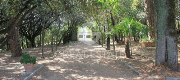 14 rooms House in Foiano della Chiana, Italy No. 136932 25