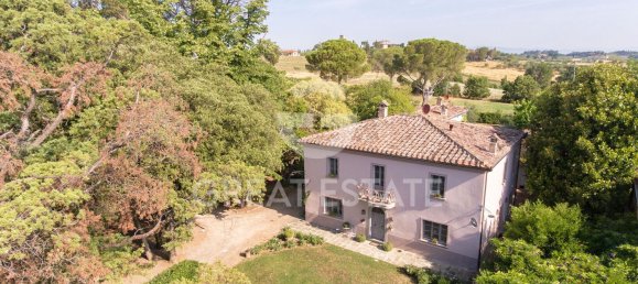 14 rooms House in Foiano della Chiana, Italy No. 136932 10