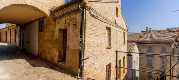 Дом с 2 спальнями в Чивитанова Марке, Италия № 159688 4