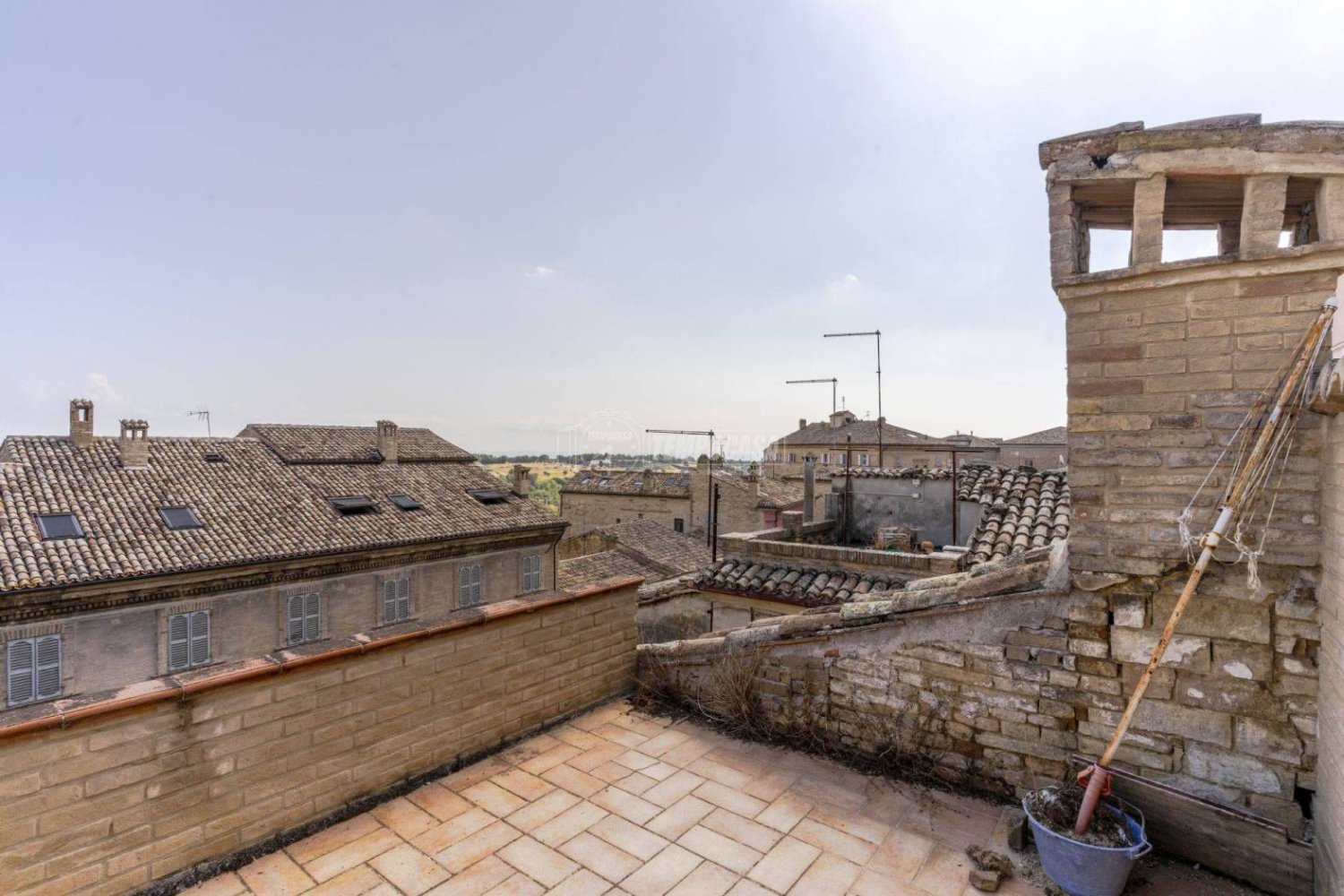 Дом с 2 спальнями в Чивитанова Марке, Италия № 159688