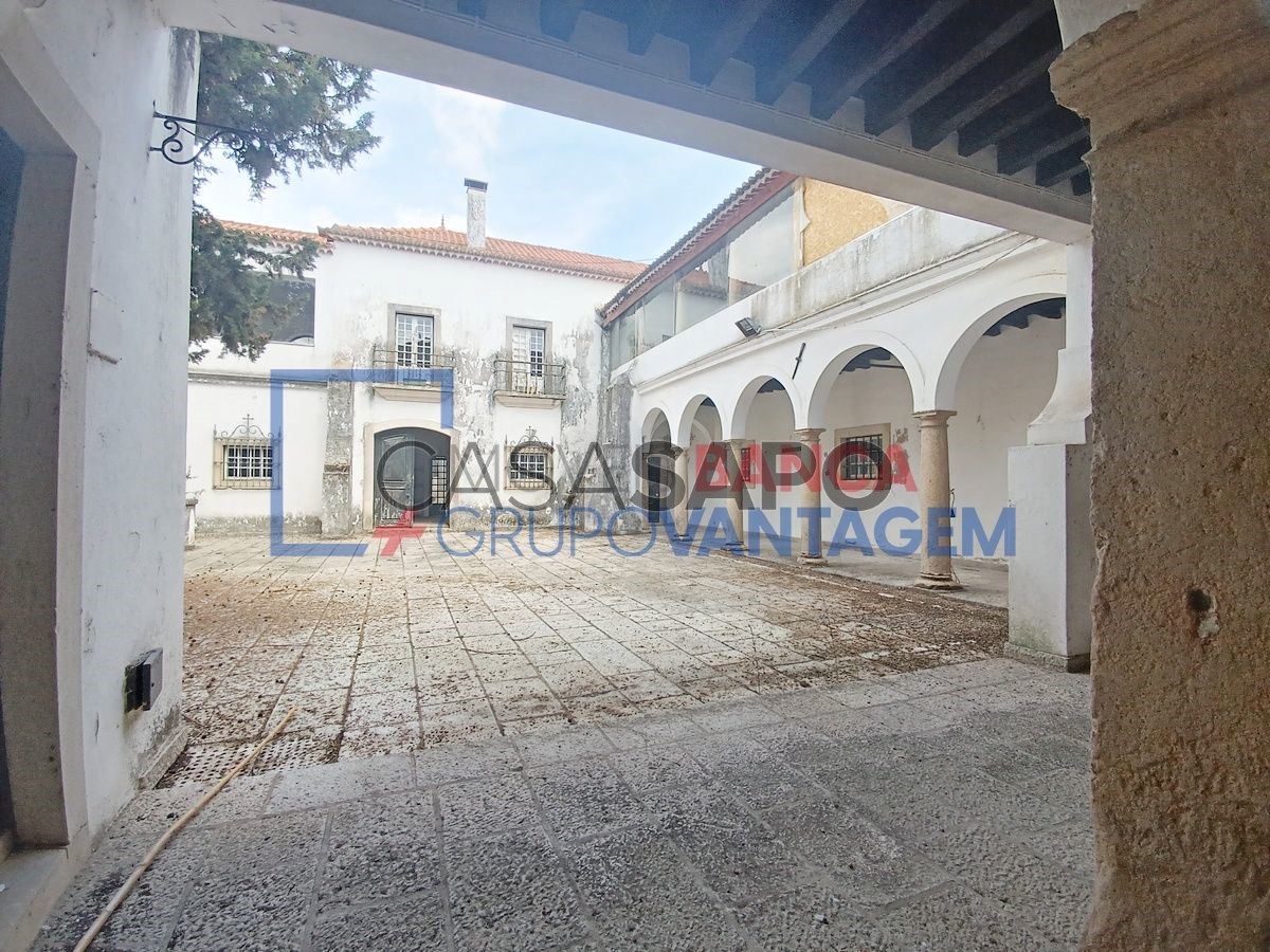  Castillos de 5 dormitorios en Almeirim, Portugal No. 304053