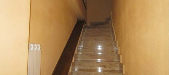 7 rooms Apartment in Montefiascone, Italy No. 201146 5