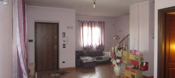 7 rooms Apartment in Montefiascone, Italy No. 201146 4