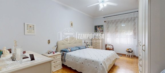 2 bedrooms Apartment in Rivoli, Italy No. 137512 4