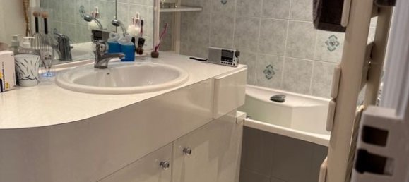 7 bedrooms House in Laval, France No. 192687 11