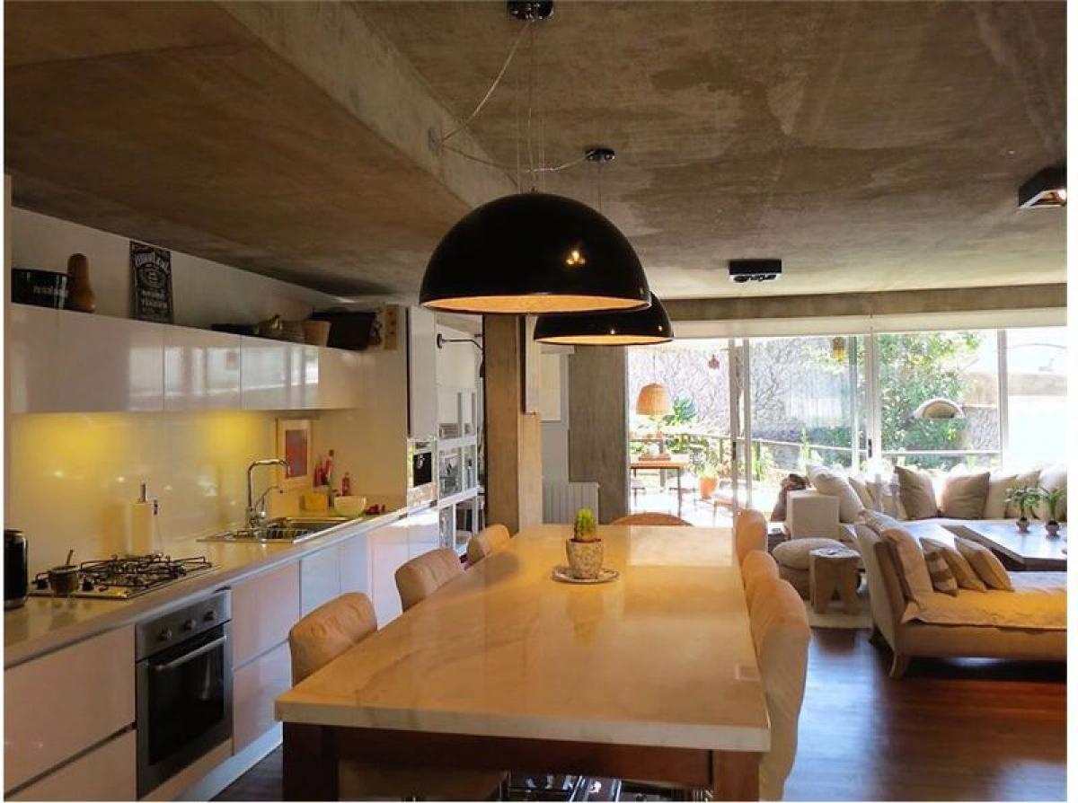 Studio in Buenos Aires, Argentina No. 101995