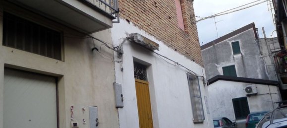 4 Schlafzimmer Haus in Polistena, Italy, Nr. 177975 3
