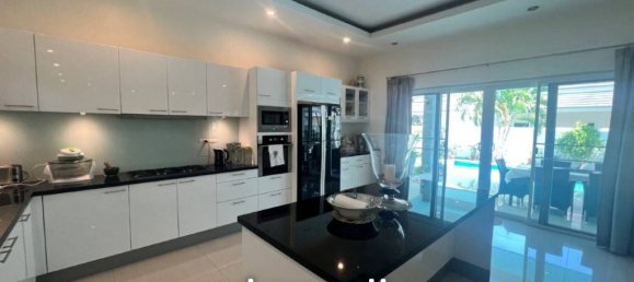 4 bedrooms Villa in Cha-am, Thailand No. 25515 8