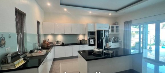 4 bedrooms Villa in Cha-am, Thailand No. 25515 9