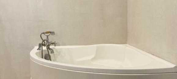 4 bedrooms House in Gironde, France No. 335439 12