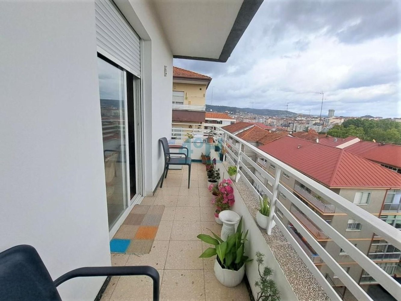 4 bedrooms Apartment in Ourense, Spain No. 258507