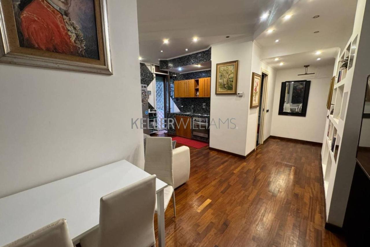 2غرفة شقة في Rome, Italy رقم 36746