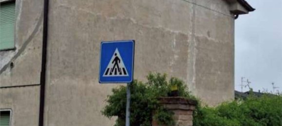 4 rooms Apartment in Fiesco, Italy No. 268671 3