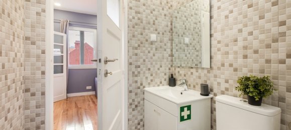 208m² Building in Lisbon, Portugal No. 121867 16