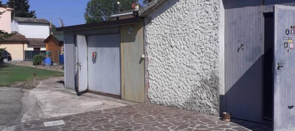 1 room Land in Mirandola, Italy No. 151069 6