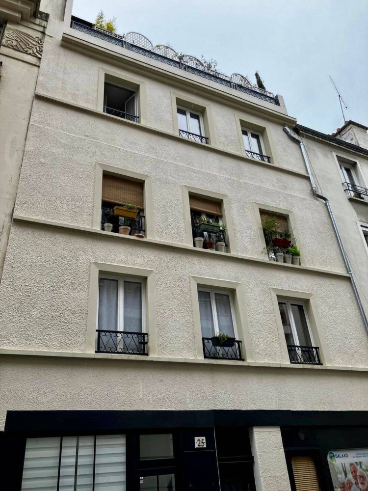 2-salle Appartement à Paris, France No. 330152