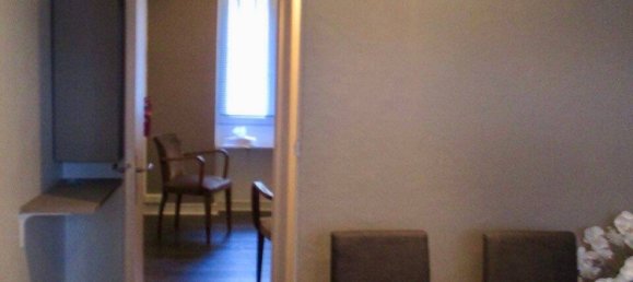 2-salle Appartement à Paris, France No. 330152 3