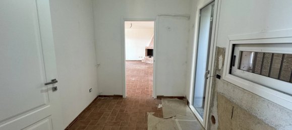 4 Schlafzimmer Wohnung in Bagheria, Italy, Nr. 46430 13